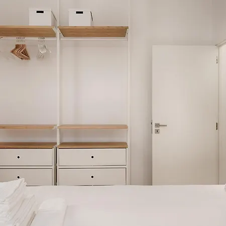 Romantic Gem In Alfama Апартаменти *