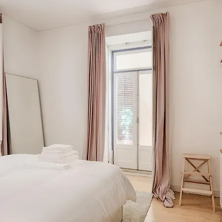 Romantic Gem In Alfama Apartamento