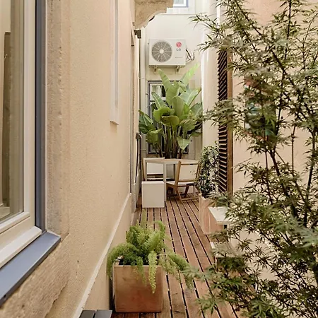 Romantic Gem In Alfama Lisboa